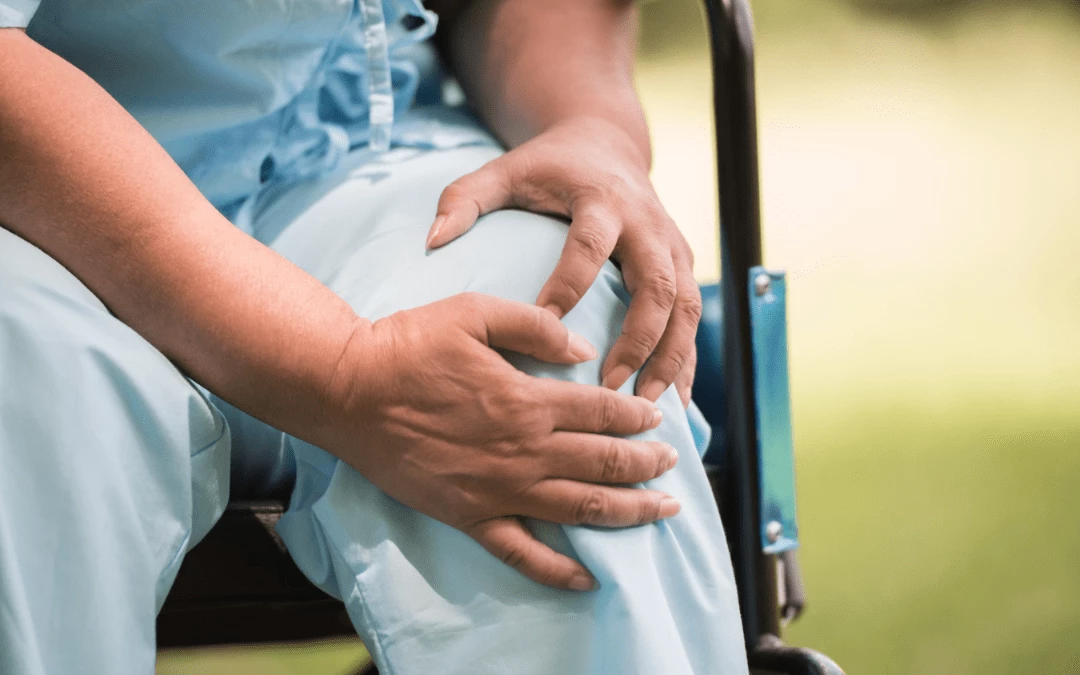 Elderly Woman With Knee Pain 